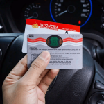 Panduan Lengkap Perpanjangan SIM 2025: Syarat, Biaya, dan Cara Praktis | Sumber gambar Gardaoto.com